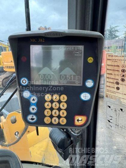 Volvo L 30 B 輪胎式裝載機