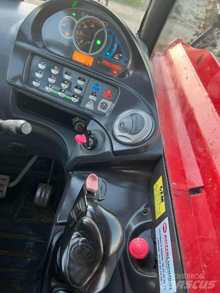 Manitou MT 1840 伸縮臂操作車