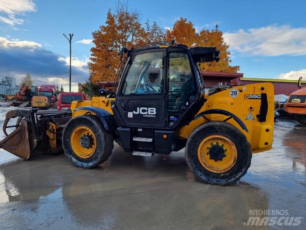 JCB 550-80 伸縮臂操作車
