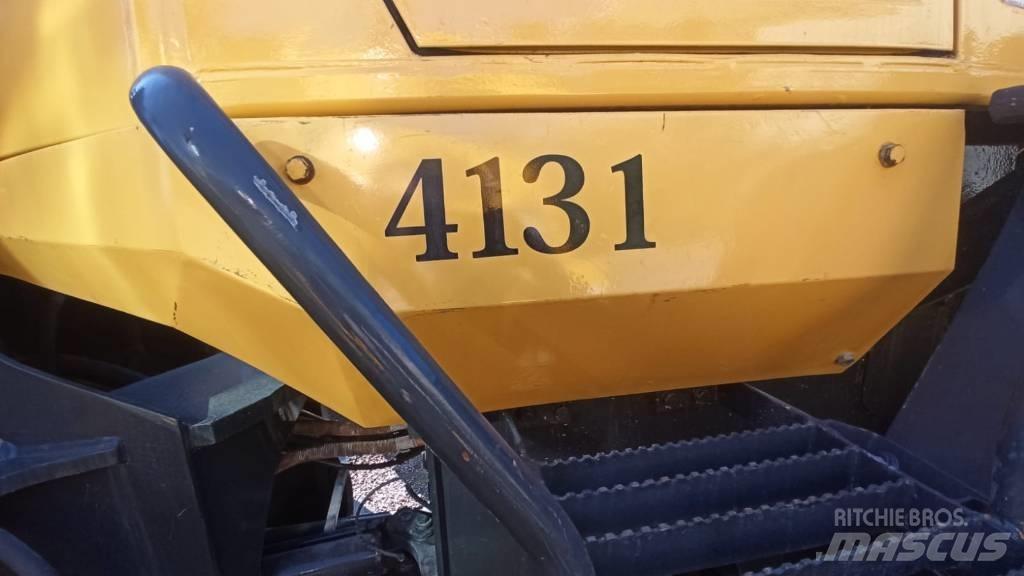 Komatsu WA250PZ-5 輪胎式裝載機