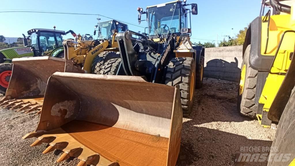 Komatsu WA250PZ-5 輪胎式裝載機