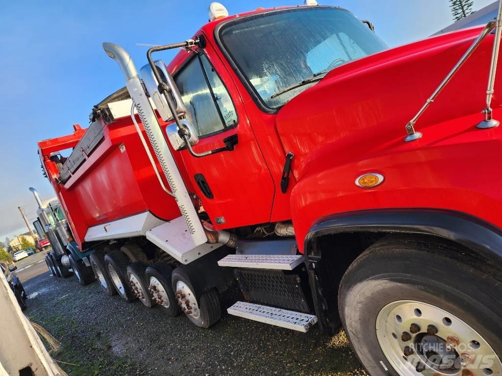 Freightliner 114SD 傾卸式卡車