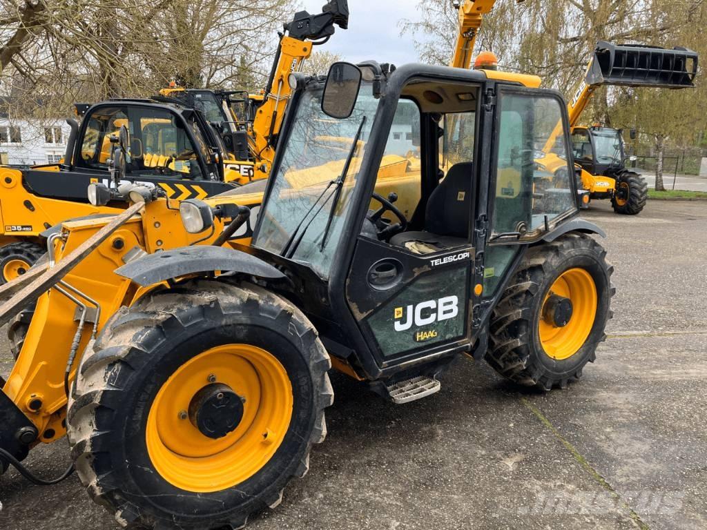JCB 527-58 農業用伸縮臂裝載機