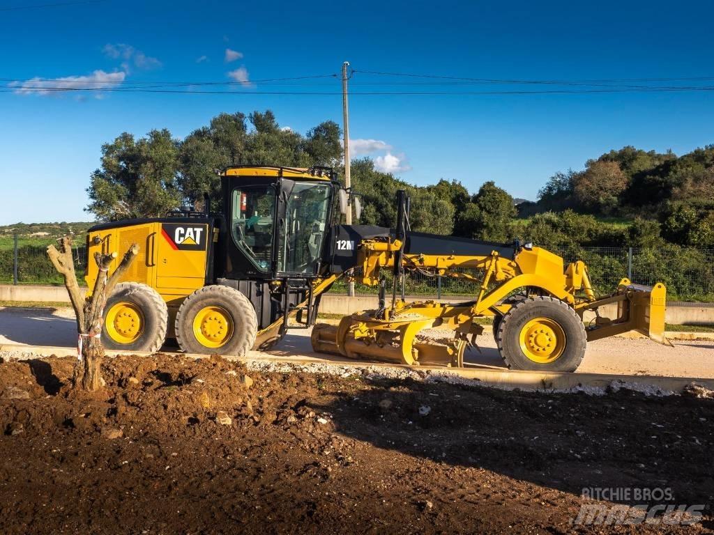 CAT 12 M 平土機