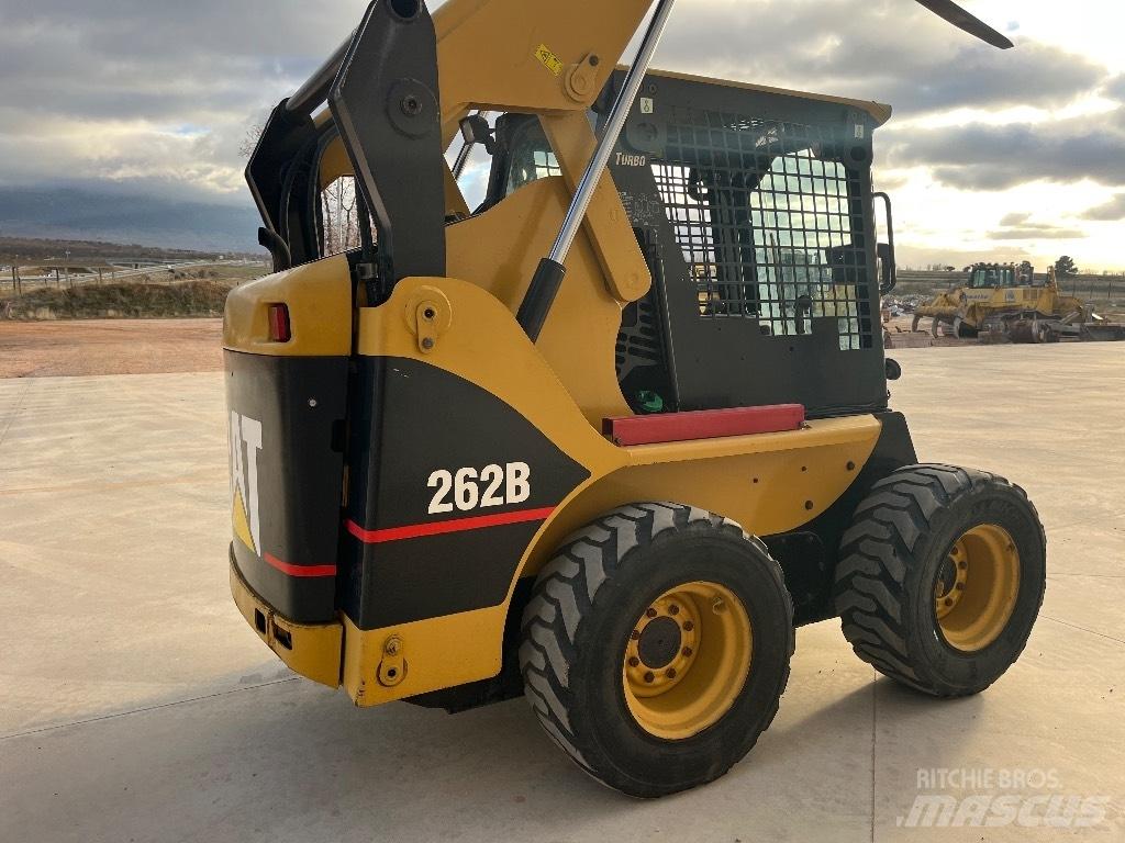 CAT 262 B 滑移轉向裝載機
