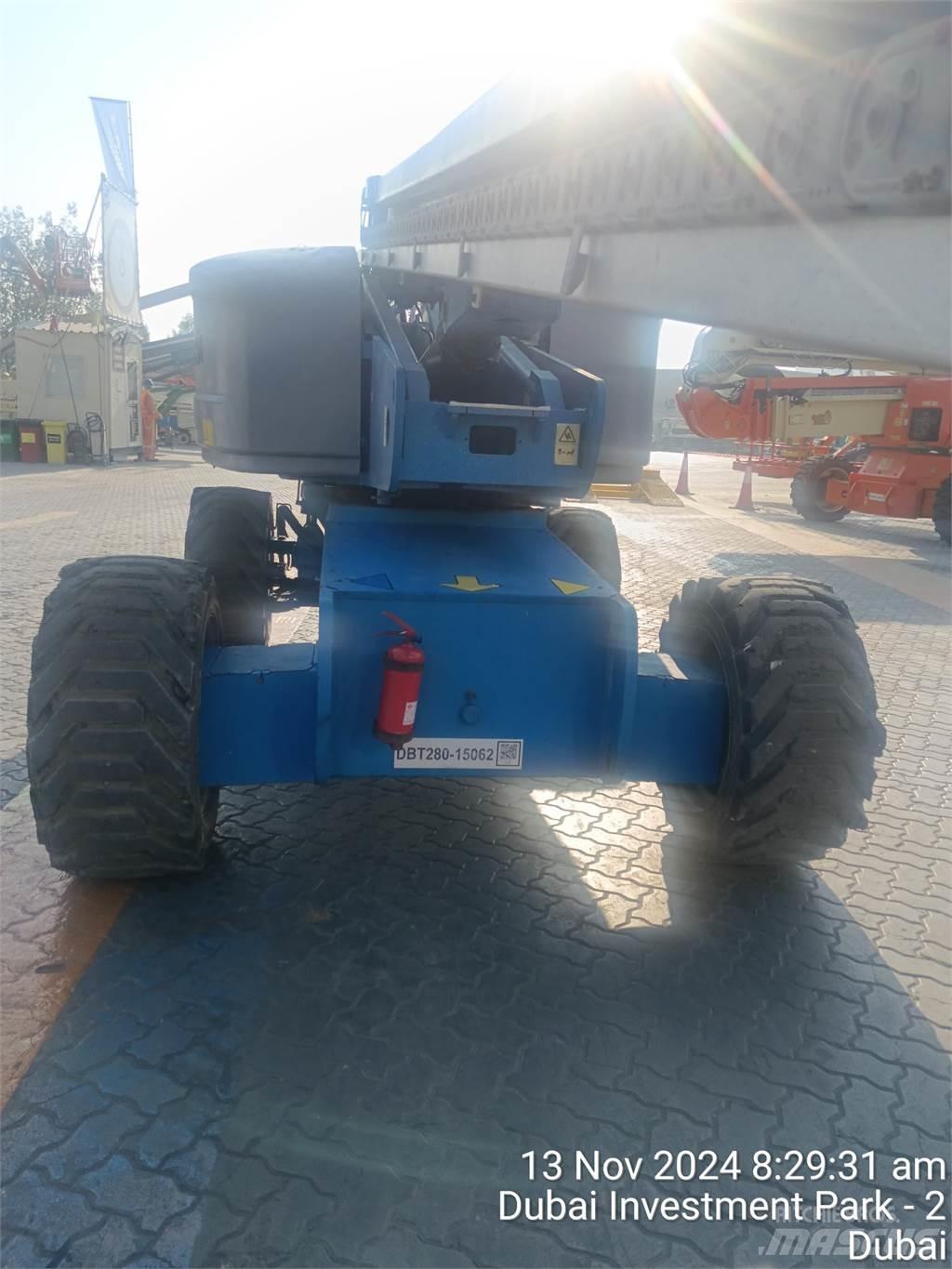 Genie S85 伸縮臂高空作業車