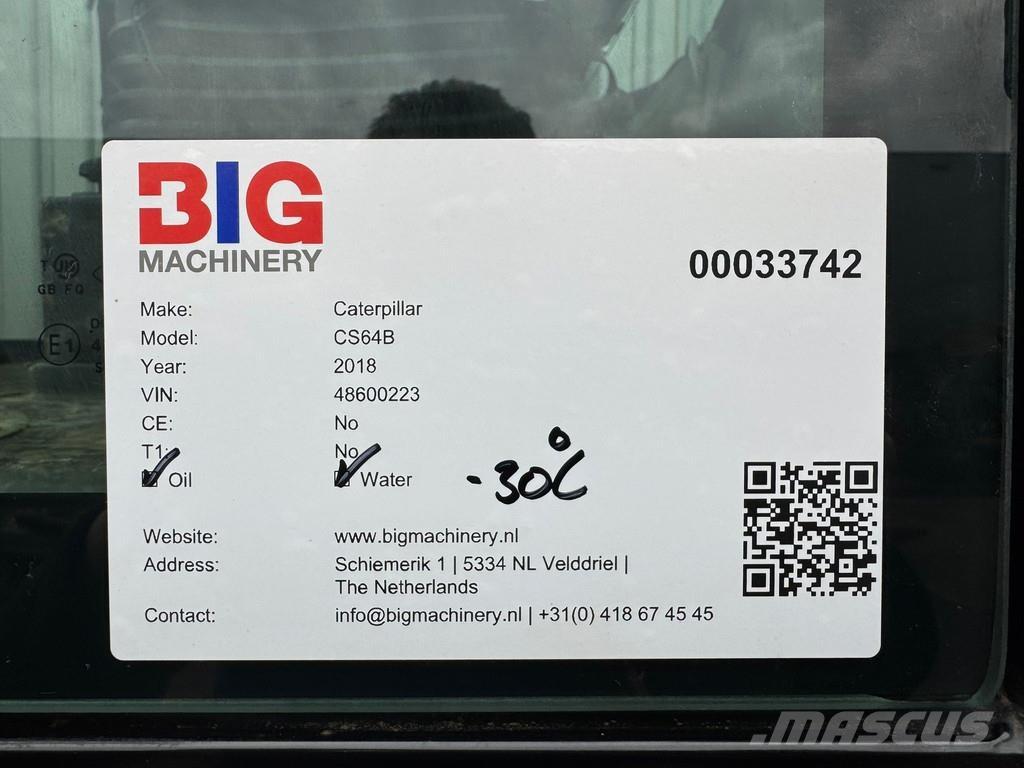 CAT CS64B 單輪滾壓機