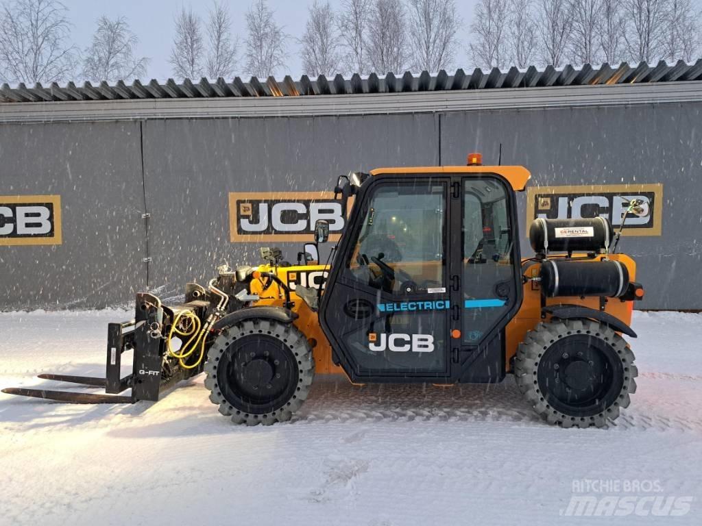 JCB 525-60E 伸縮臂操作車