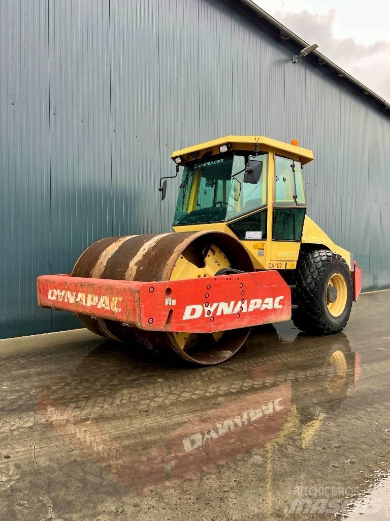Dynapac CA302D 單輪滾壓機