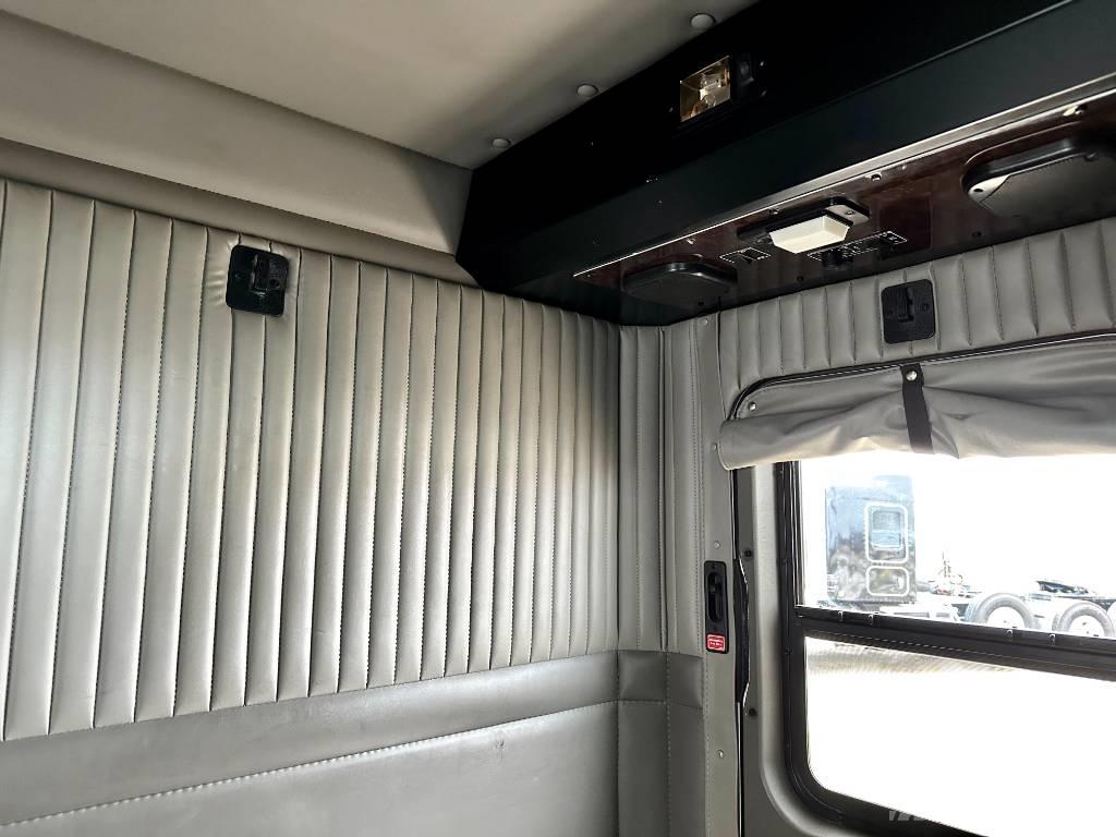 Kenworth T 800 曳引機組件