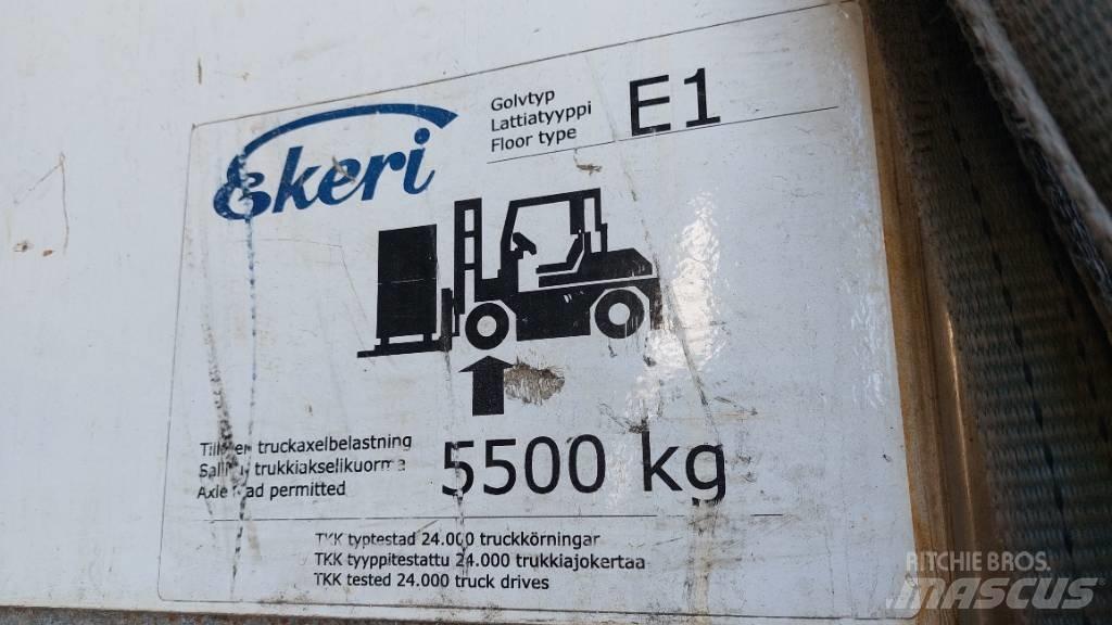 Ekeri T3-A 箱體半拖車