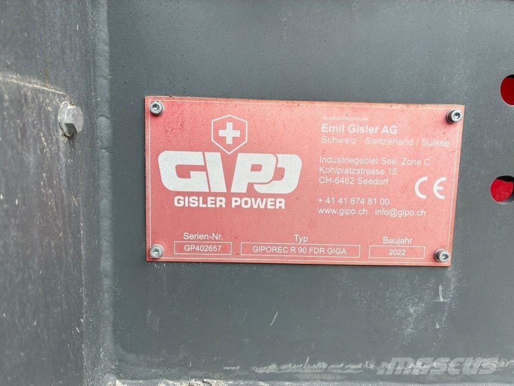 GIPO P090 GIGA 移動式壓碎機