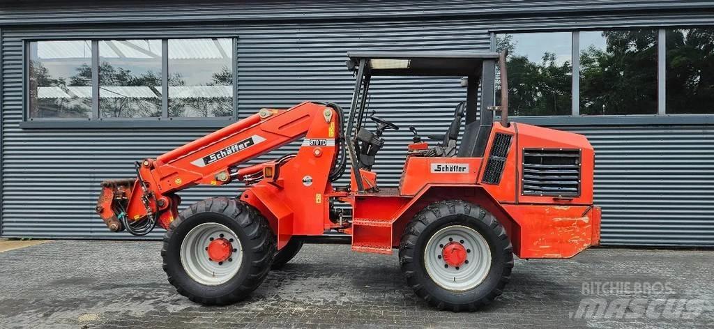 Schäffer 870 T 輪胎式裝載機
