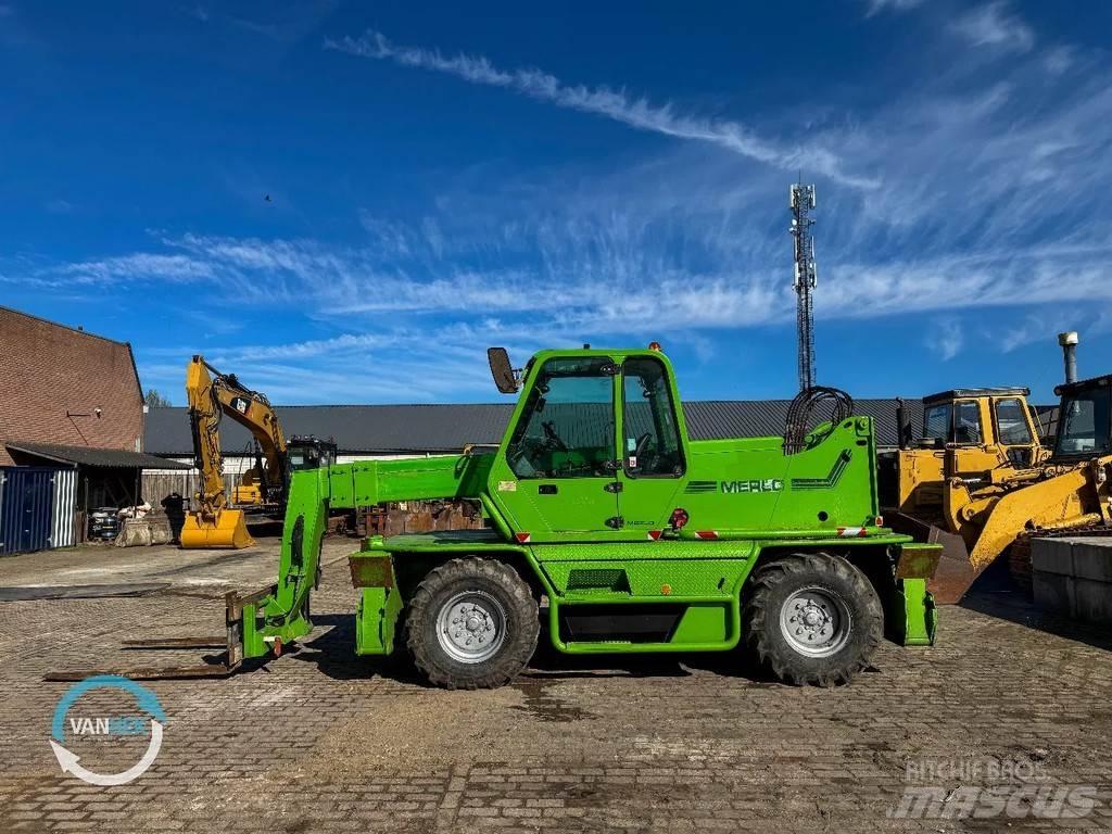 Merlo P30.13EV 伸縮臂操作車