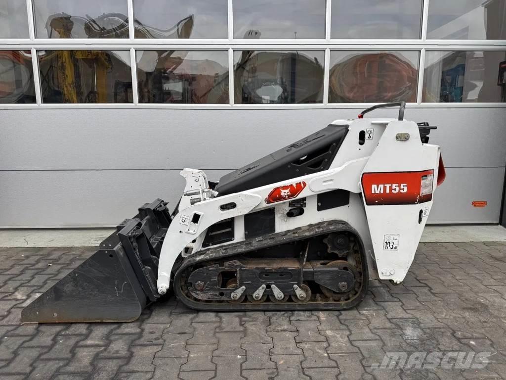 Bobcat MT55 滑移轉向裝載機