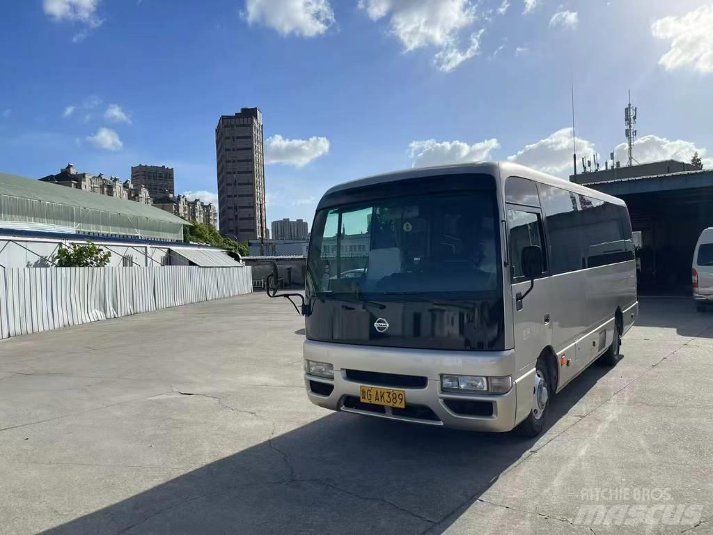 Nissan Civilian 公路客運汽車