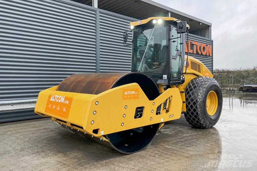 CAT CS-12 GC 單輪滾壓機