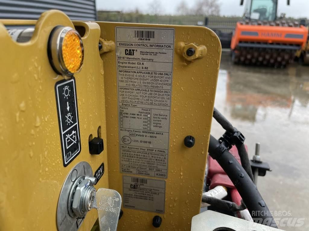 CAT CS-12 GC 單輪滾壓機