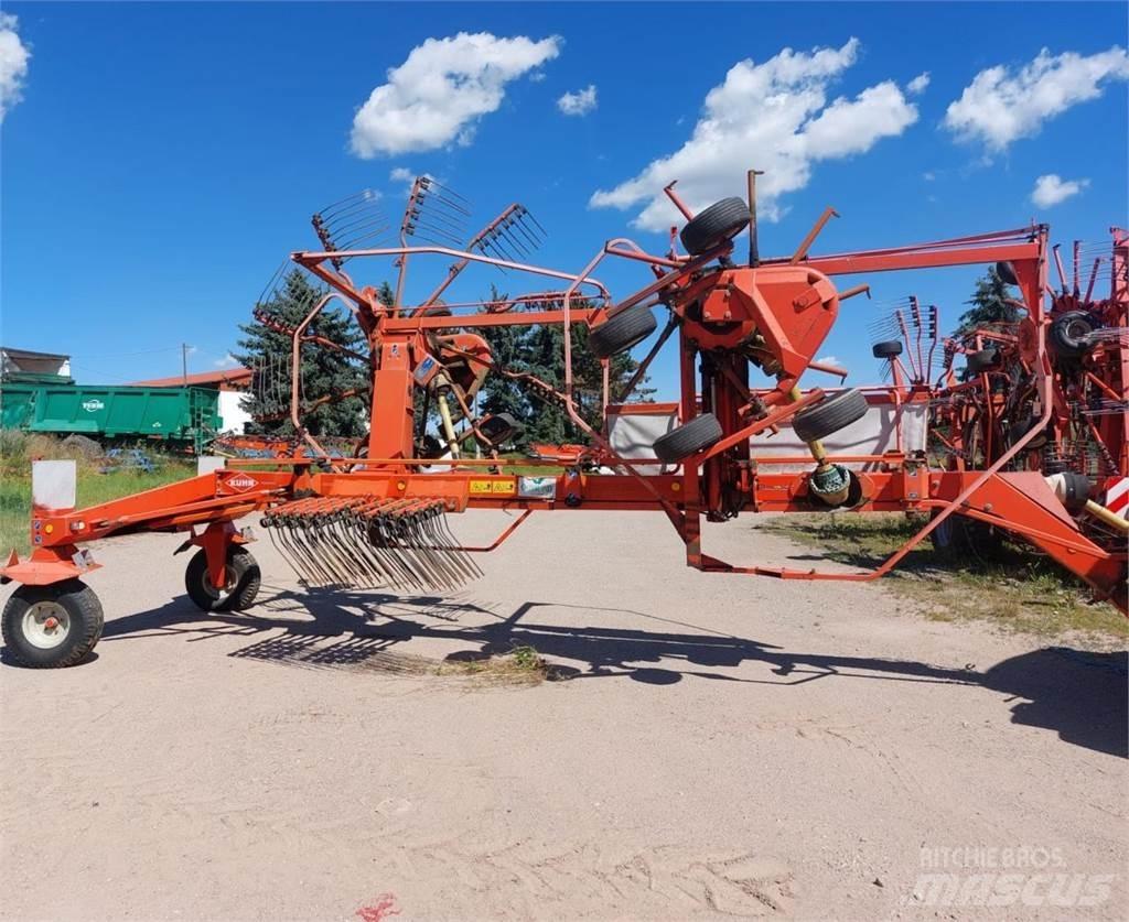 Kuhn GA 7302 堆草機