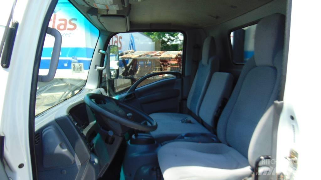 Isuzu NRR 平板式/側卸式卡車