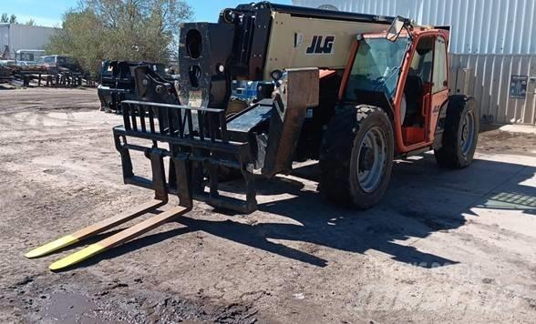 JLG 1055 伸縮臂操作車