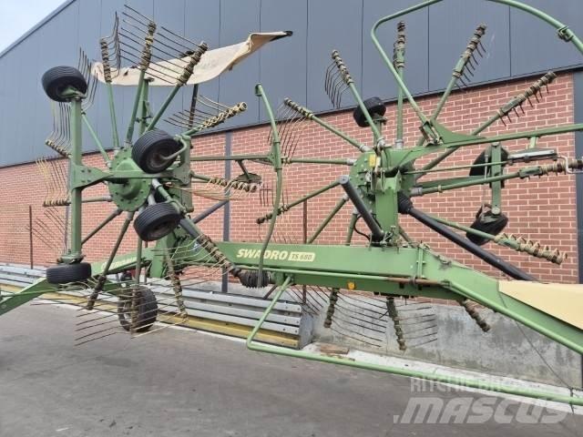 Krone TS 680 堆草機