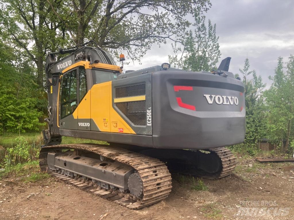 Volvo EC 250 EL 履帶式 挖土機/掘鑿機/挖掘機