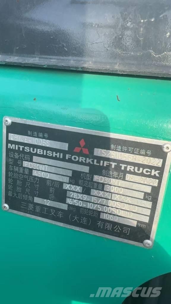 Mitsubishi 3t 柴油卡車
