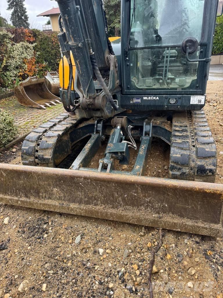 Hyundai HX 85 A 中型挖土機/掘鑿機/挖掘機 7t-12t