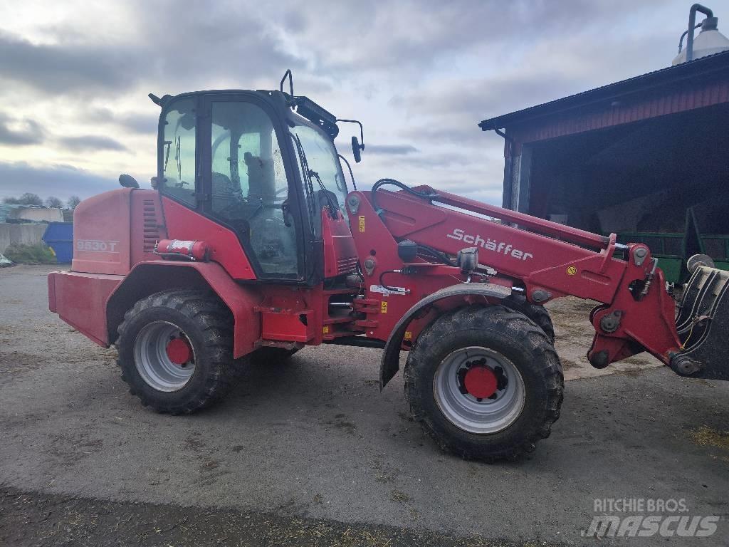 Schäffer 9530 T 農業用伸縮臂裝載機