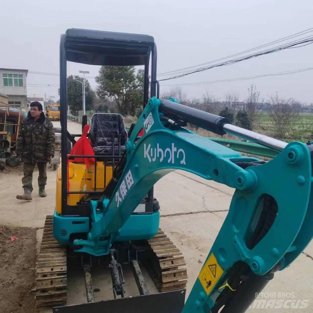Kubota U 17 小型挖土機/掘鑿機<7t(小型挖掘機)