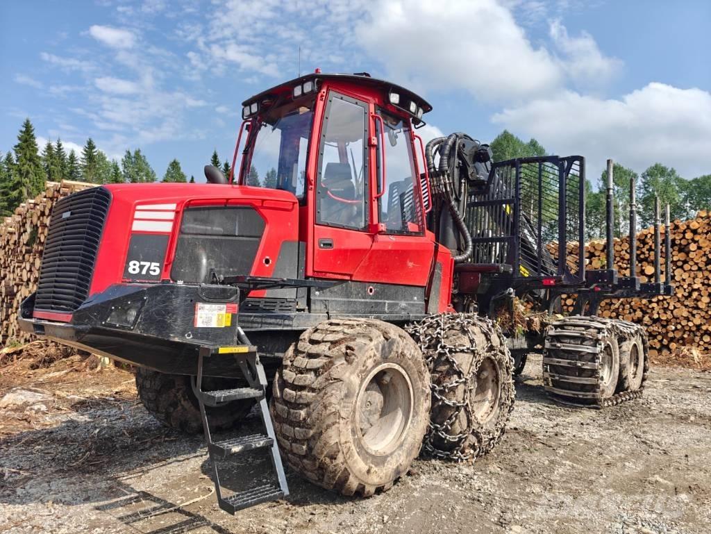 Komatsu 875 集運機