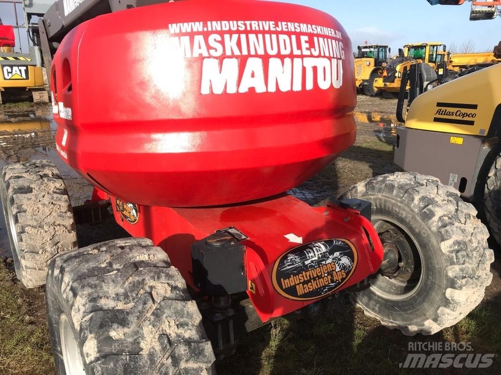Manitou 180 ATJ 曲臂高空作業車