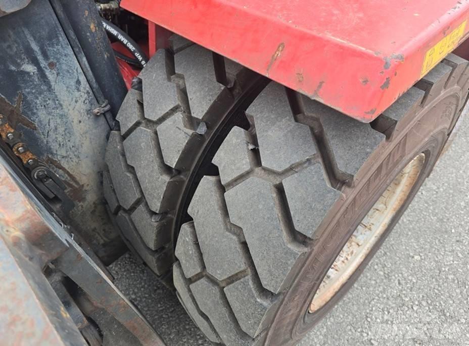 Kalmar DCD60-6 柴油卡車