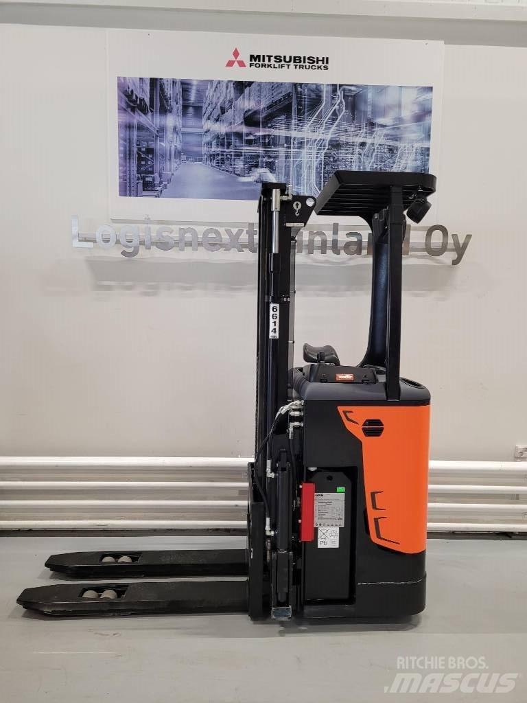 Rocla SST16 ACI 自走式堆積機