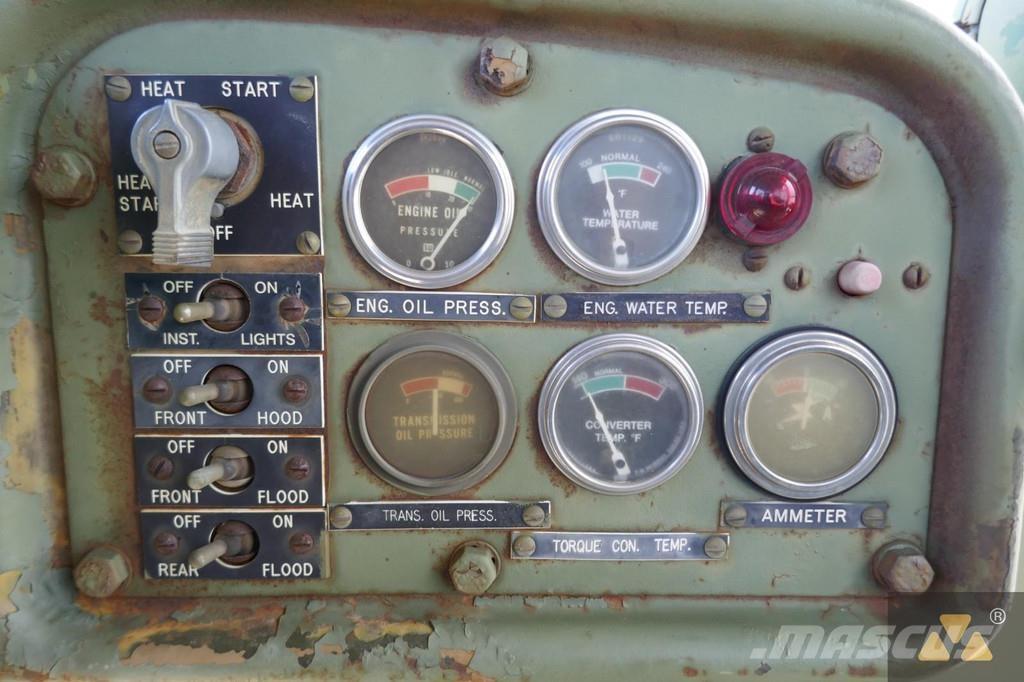 CAT D7F Ex-army 履帶推土機