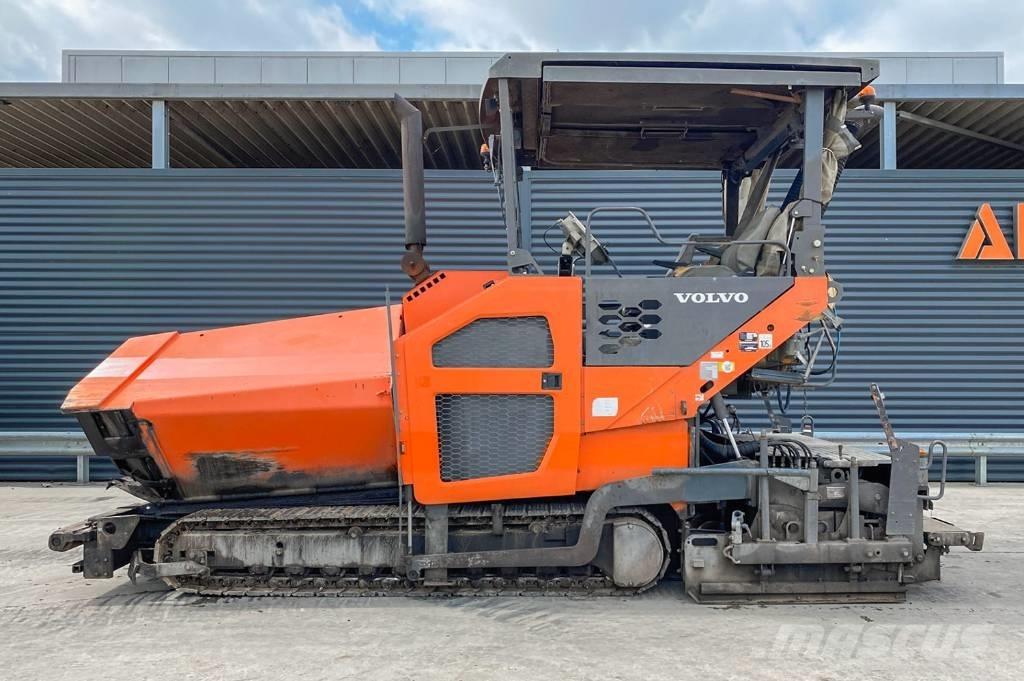 Volvo P7820C 瀝青攤舖機/鋪路機