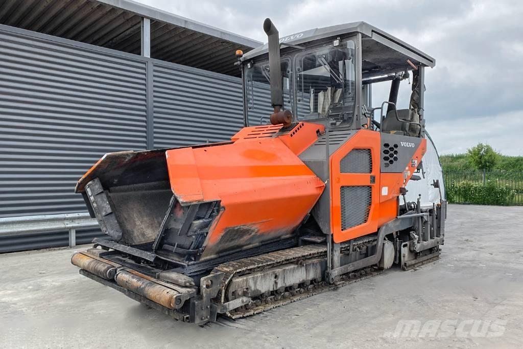 Volvo P7820C 瀝青攤舖機/鋪路機