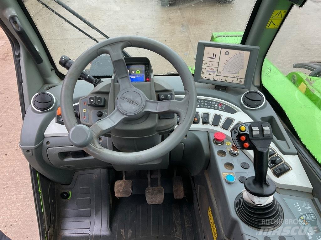Merlo TF42.7 140 農業用伸縮臂裝載機