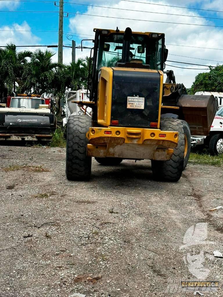 CAT 930 H 輪胎式裝載機