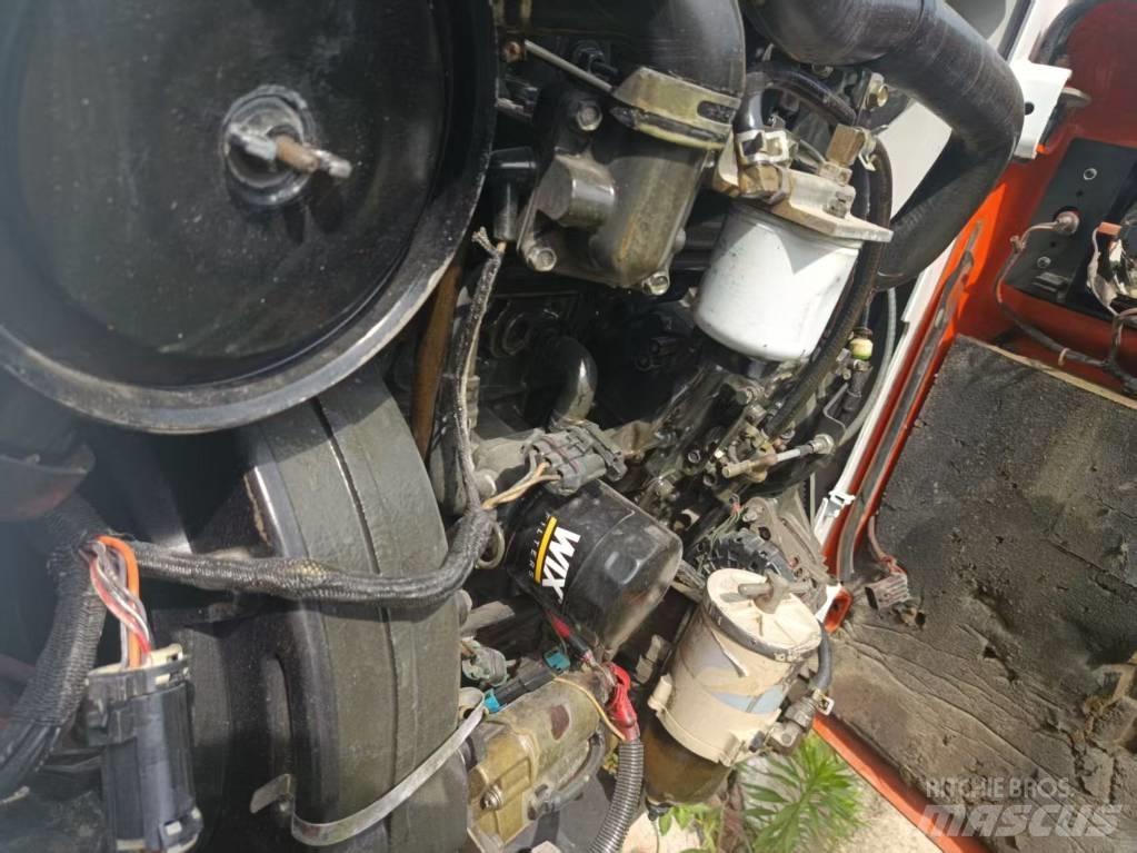 Bobcat S 220 滑移轉向裝載機