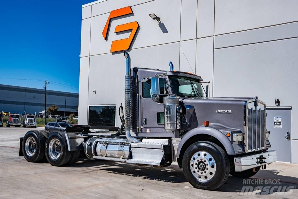 Kenworth W 900 曳引機組件