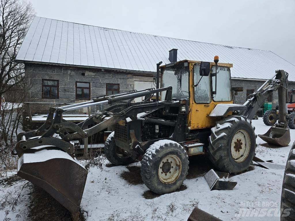 Valmet 6000 4x4 反鏟裝載機