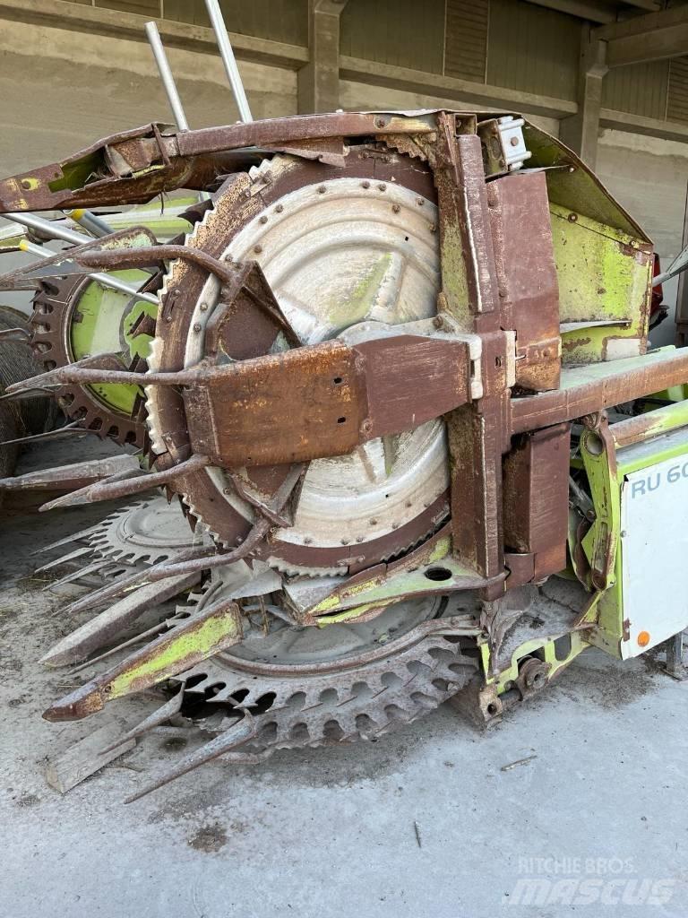 CLAAS RU 600 自走式飼料採集機