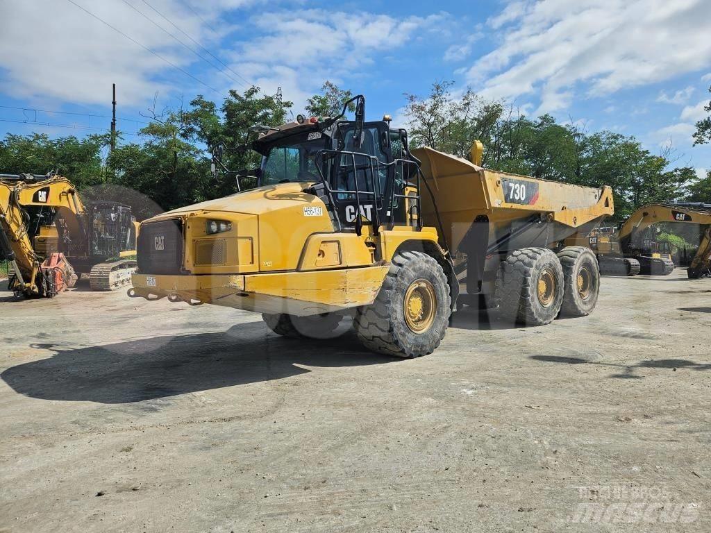 CAT 730 鉸接式起吊車