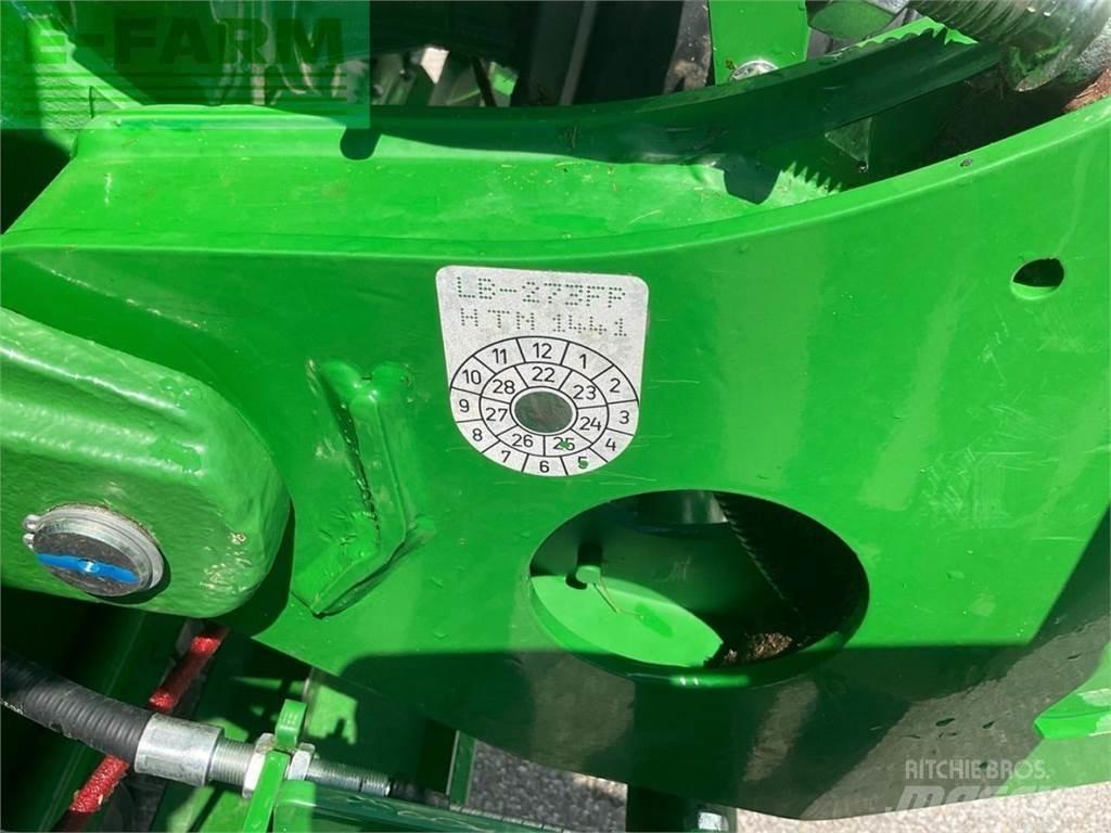 John Deere V451R 方形打捆機