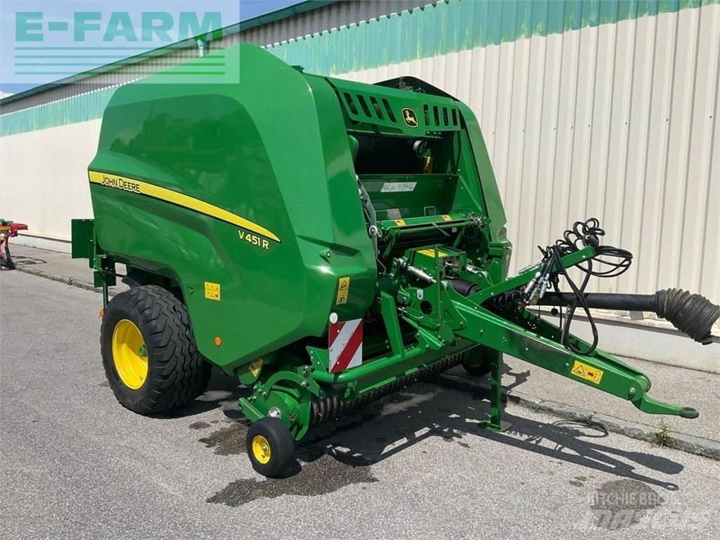 John Deere V451R 方形打捆機
