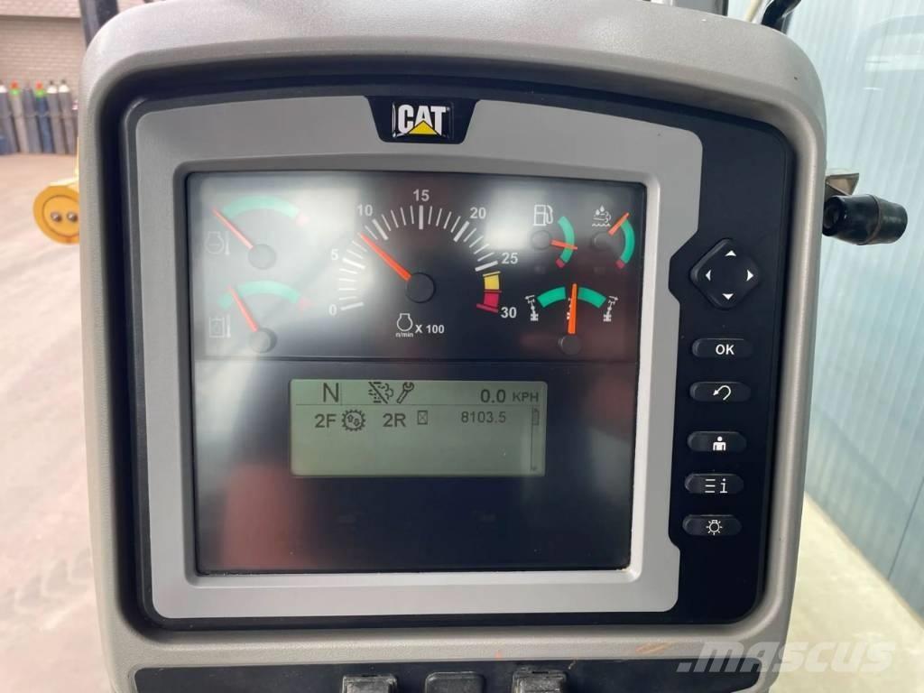 CAT 140M3 平土機