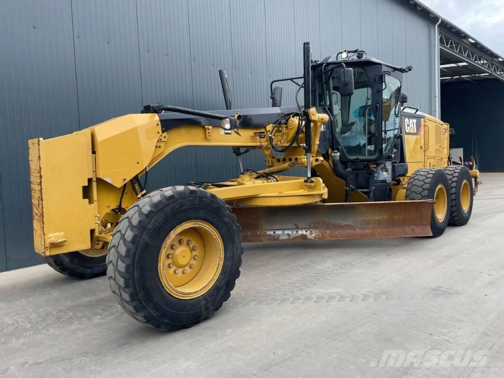 CAT 140M3 平土機