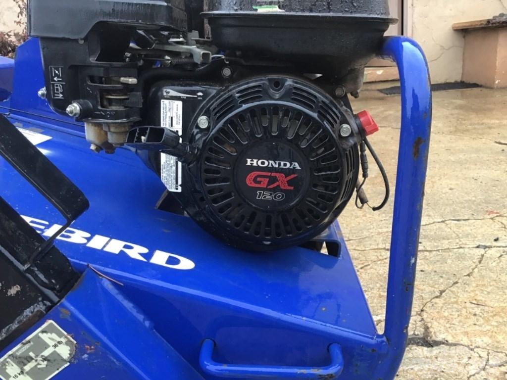 Blue Bird H530A 其他農業機械